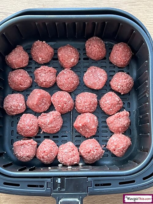 Recipe This Air Fryer Subway Meatball Sub