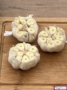 How To Roast Garlic In Microwave?