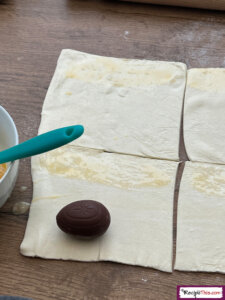 How To Make Cadbury Crème Egg Recipe?