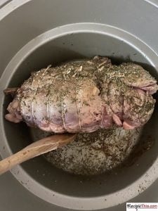 Can You Put Raw Lamb In A Slow Cooker?