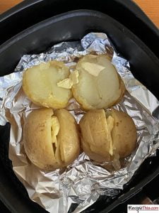 How To Reheat A Baked Potato In The Air Fryer?