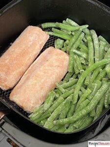 How Long To Cook Frozen Salmon In Air Fryer?