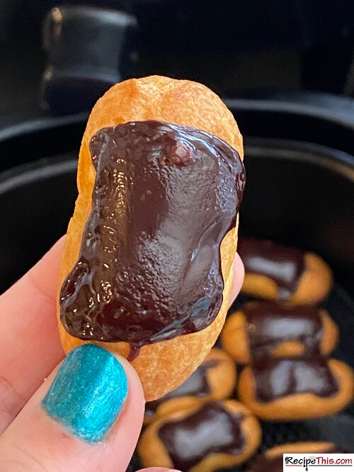Recipe This Air Fryer Frozen Eclairs