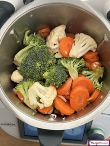 How To Make Vegetable Soup In Thermomix?