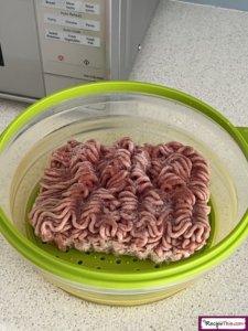 How Long To Defrost 1lb Ground Beef In Microwave?
