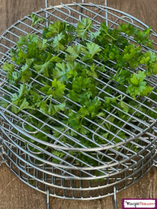 How Long To Dehydrate Parsley?