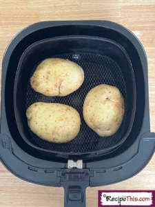 How Long Do Jacket Potatoes Take In The Air Fryer?