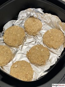 How To Bake Air Fryer Oatmeal Cookies?