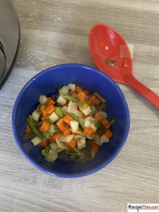 How To Make Vegetable Soup In An Instant Pot?