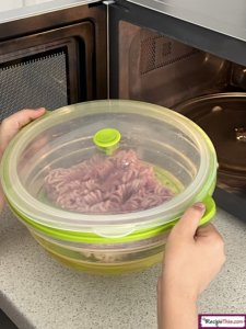 How Long To Defrost 1lb Ground Beef In Microwave?