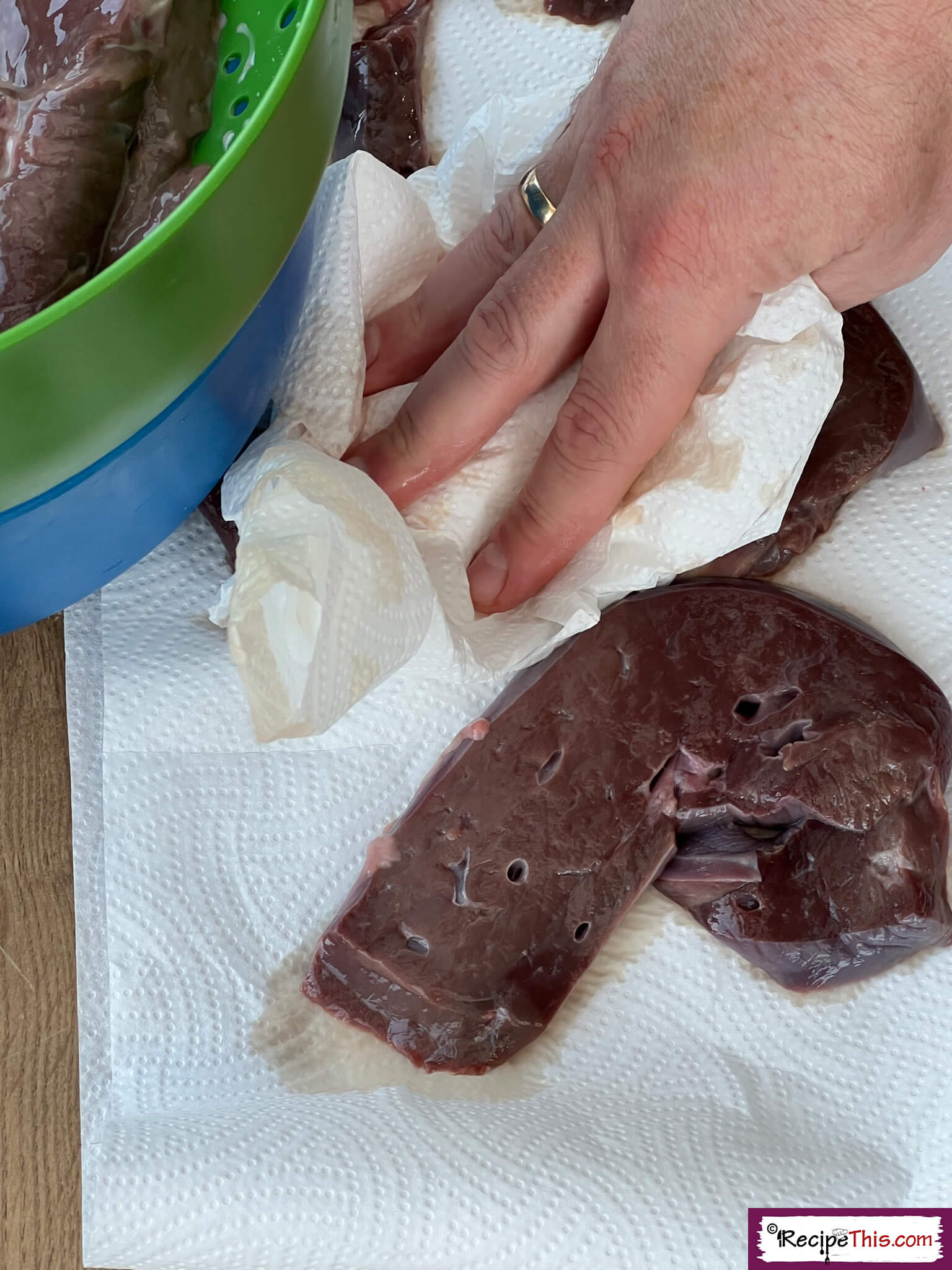 Recipe This Slow Cooker Liver And Onions