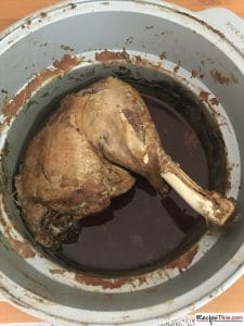 Slow Cooker Pulled Turkey Legs