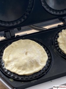 How To Make Apple Pie In Pie Maker?