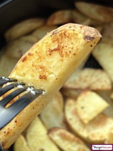 How Long To Cook Potato Wedges In Air Fryer?