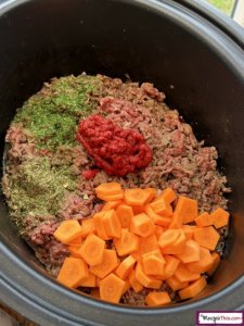 How To Slow Cook Mince And Dumplings?