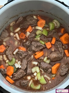 How To Slow Cook Beef And Ale Stew?