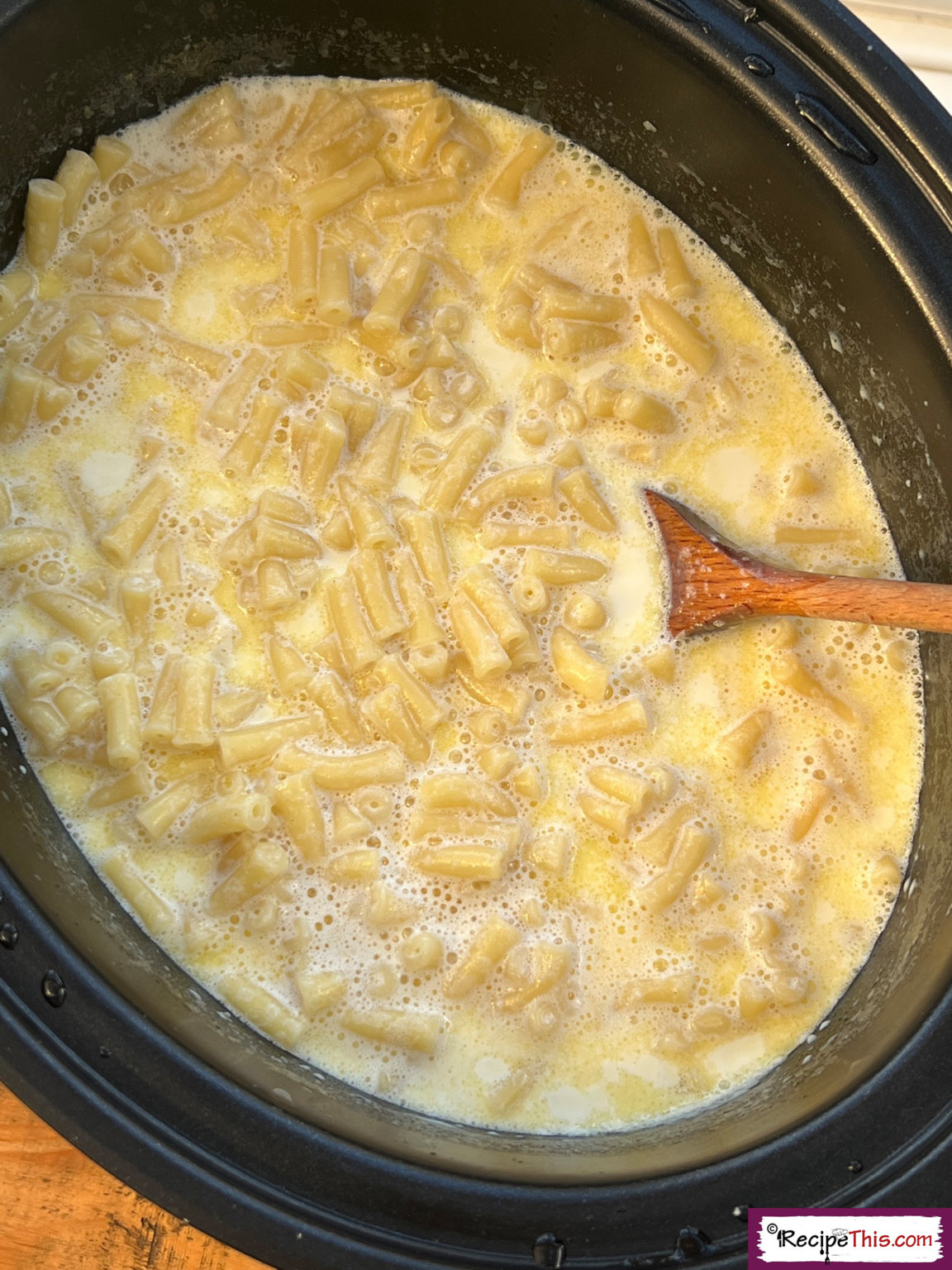 Recipe This Slow Cooker Macaroni Pudding