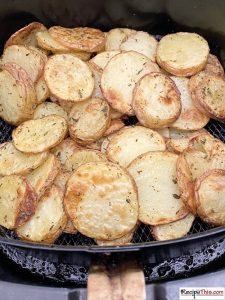 How To Air Fry Potato Slices?