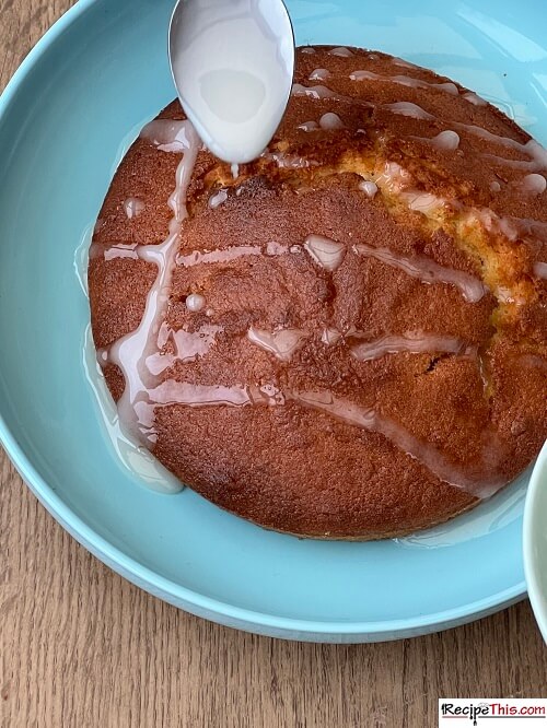 Recipe This Air Fryer Round Lemon Drizzle Cake