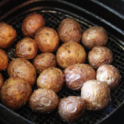 Easy Air Fryer Baby Potatoes Recipe + Video