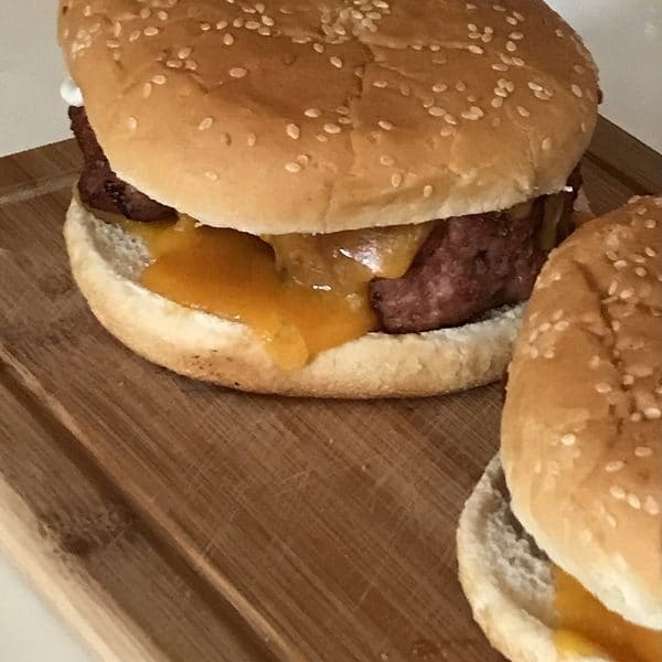 Recipe This Air Fryer Cheeseburgers