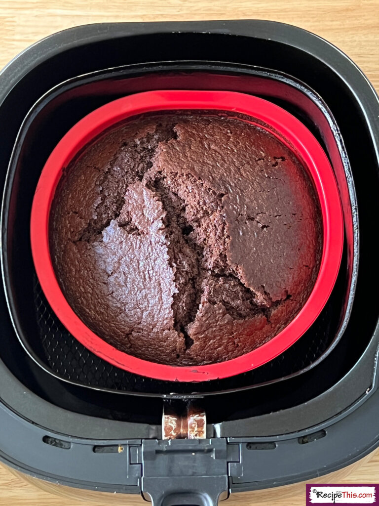 Air Fryer Chocolate Cake