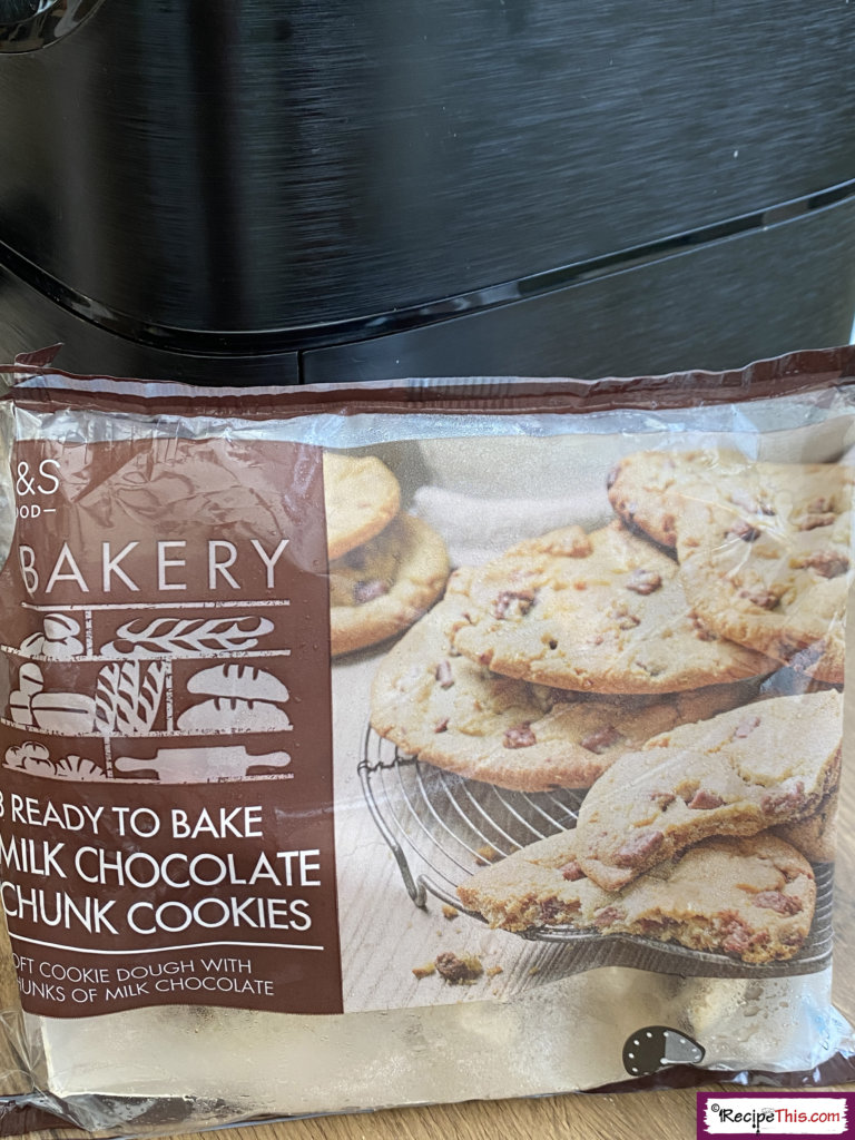 How to Bake Frozen Cookies in an Air Fryer