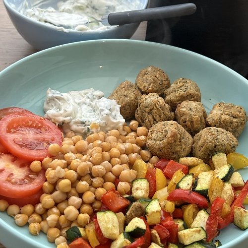 Air Fryer Frozen Falafel Bowl