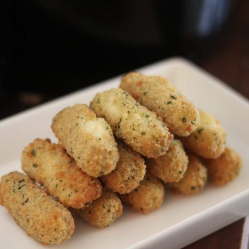 Air Fryer Frozen Mozzarella Sticks