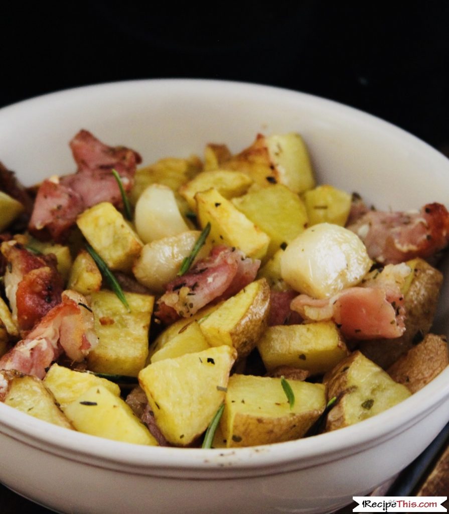 Air Fryer Garlic Potatoes With Bacon