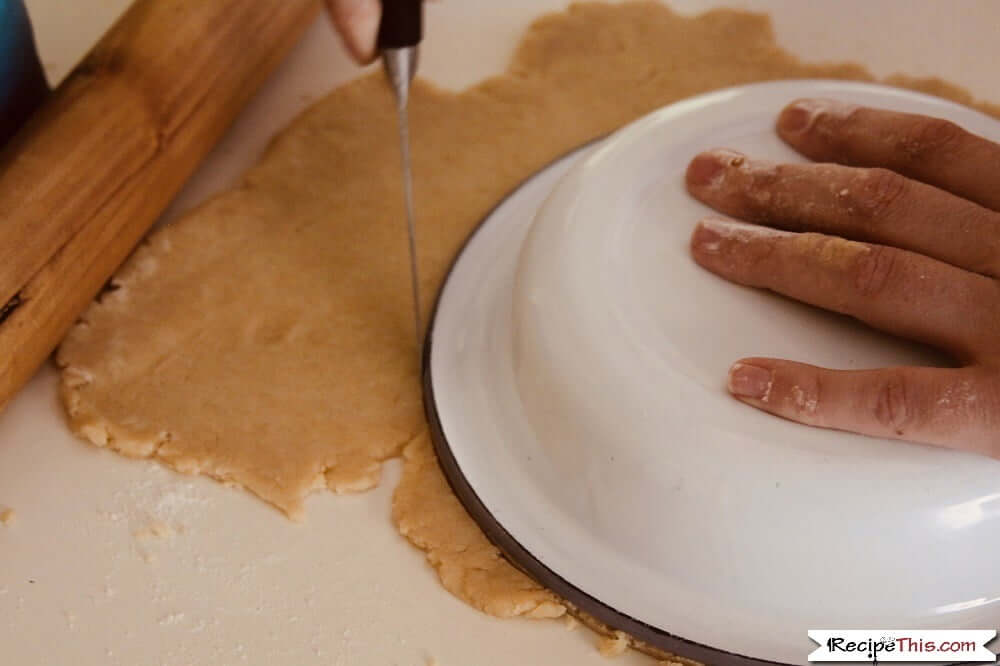 Air Fryer Oven Apple Pie And pie pan