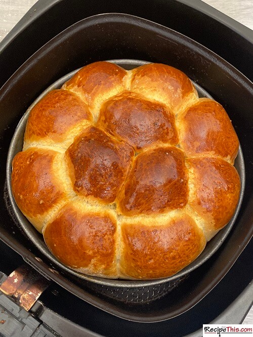 Air Fryer Pull Apart Bread Rolls