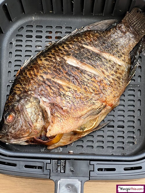 Fish in an outlet air fryer