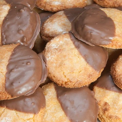 Welcome to my Airfryer half dipped chocolate biscuits recipe. This is dedicated to all of you out there that are allergic to oats.