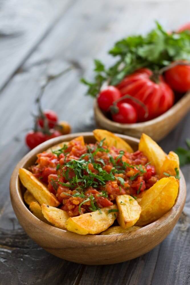 Welcome to my Airfryer Spanish spicy potatoes recipe.