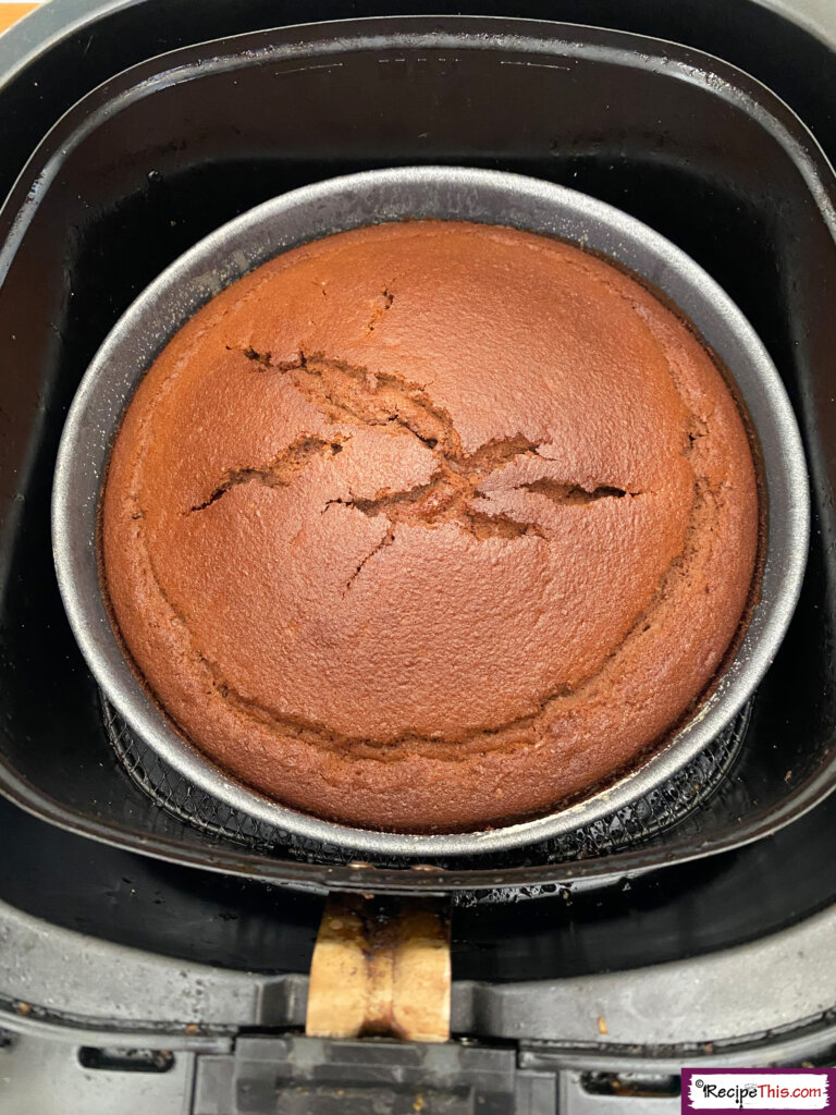 Very fluffy CAKE WITHOUT MOLD in air fryer