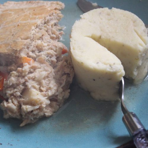 Crockpot Chicken Pot Pie. Delicious chicken pot pie cooked in the crockpot. Easy simple and a firm family favourite.