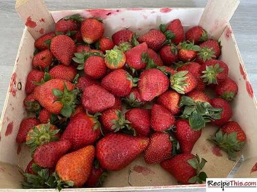 Air Fryer Dehydrated Strawberries - Two Cloves Kitchen