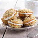 Welcome to my easy Airfryer oaty sandwich biscuits recipe.