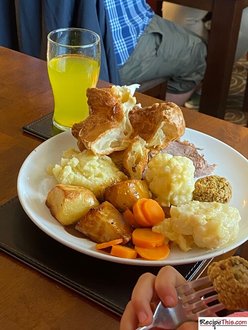 English Roast Chicken Dinner