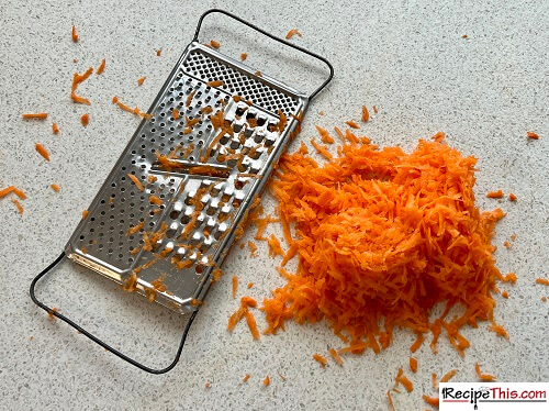 How To Grate Carrots For Carrot Cake
