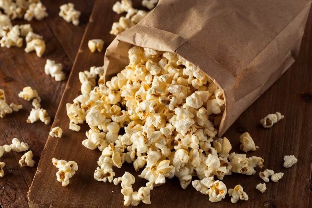 Welcome to my latest Instant Pot recipe and today is all about making delicious popcorn directly in your Instant Pot.