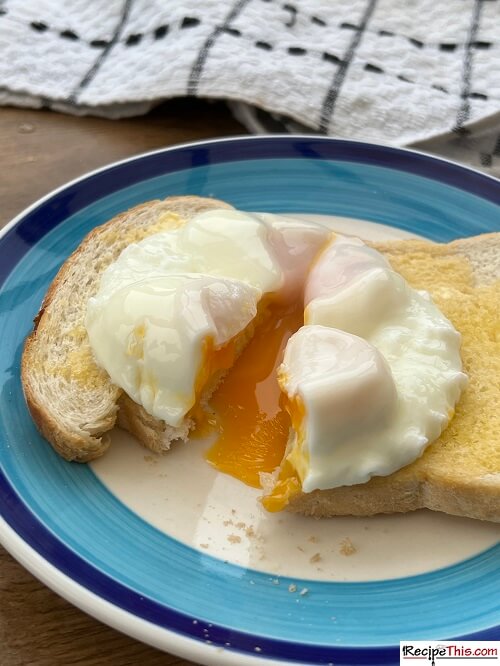 How To Poach An Egg In The Microwave