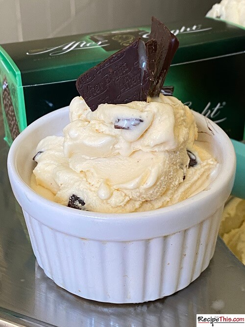 Ice Cream Maker After Eight Ice Cream