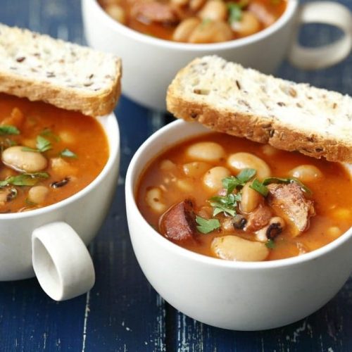 Welcome to my Instant Pot bean and bacon soup recipe.