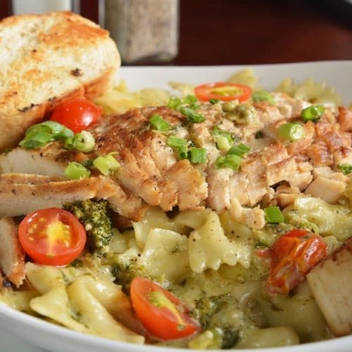 Welcome to my latest Instant Pot recipe and this delicious recipe is for Instant Pot Cajun Chicken Pasta Broth.