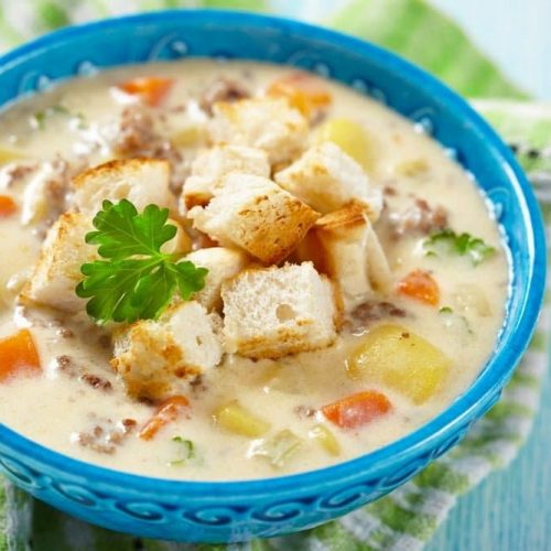 Welcome to my latest Instant Pot recipe and this recipe is for Instant Pot cheese burger soup.