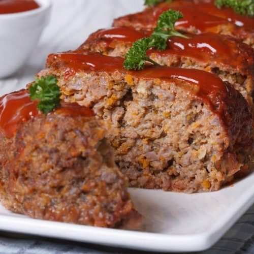 Welcome to my Instant Pot easy meatloaf recipe. Enjoy a traditional tomato ketchup based meatloaf recipe in half the time when cooked in your Instant Pot.