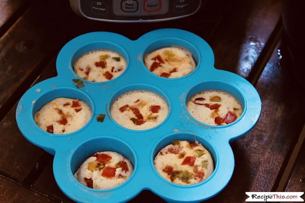 Instant Pot Egg Bites Without Cottage Cheese with red pepper