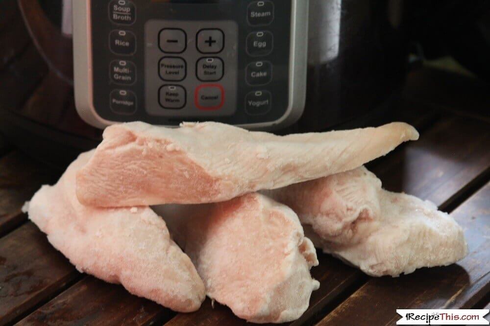 Frozen chicken breast best sale and potatoes instant pot